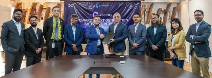 স্টারলিংকের স্যাটেলাইট ইন্টারনেট আনতে গ্রামীণফোন ও বিএসসিএলের চুক্তি